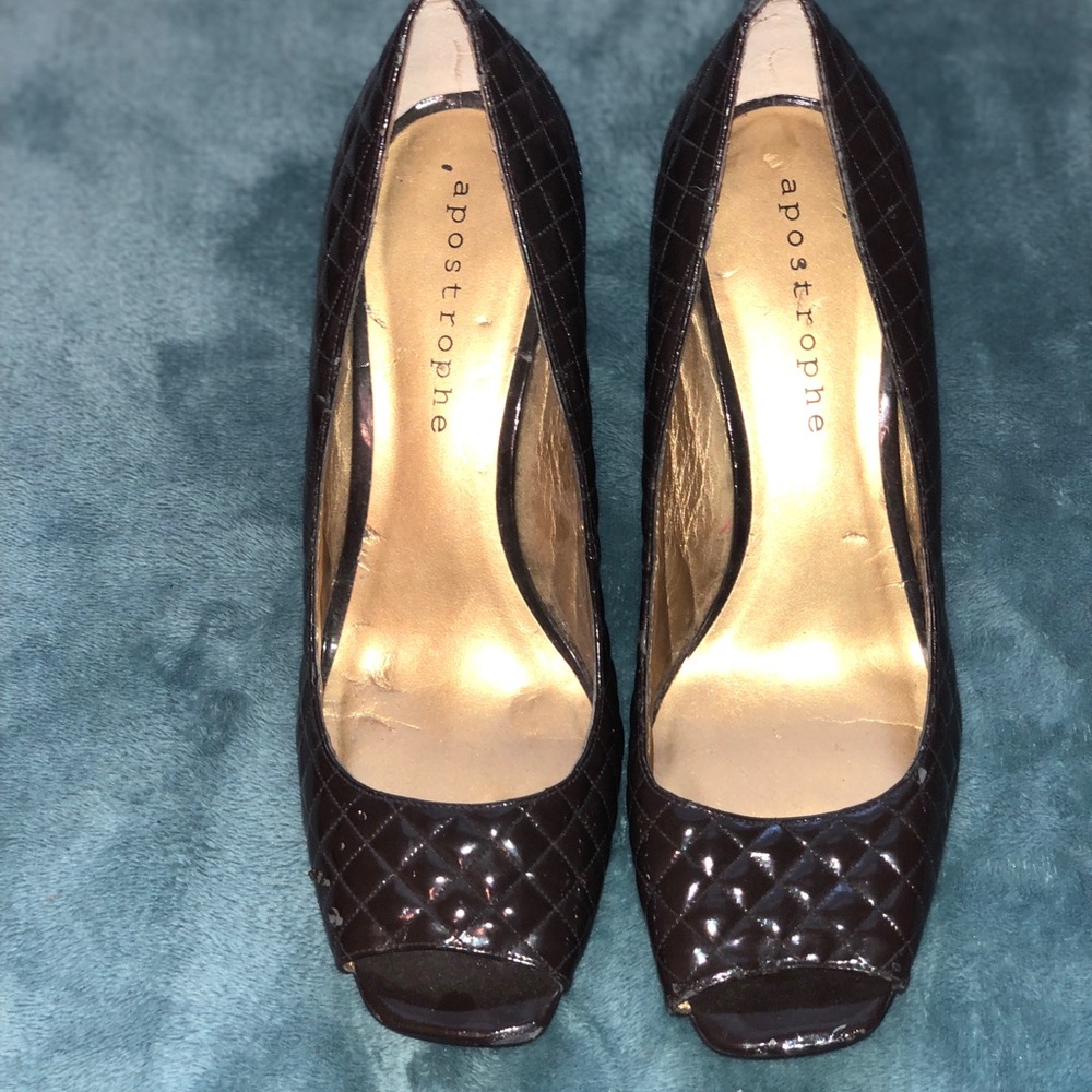 Heels - Picture 2 of 4